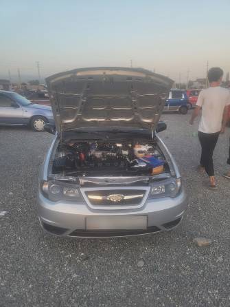 Daewoo Nexia I Рестайлинг 1.5 MT