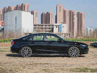 Honda Integra V 1.5 CVT