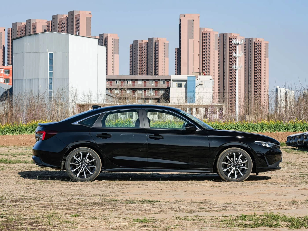 Открыть фото Honda Integra V 1.5 CVT