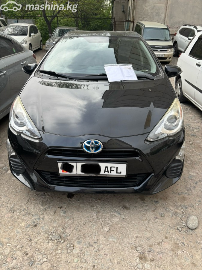 Открыть фото Toyota Prius c I Рестайлинг 1.5hyb AT