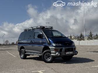 Mitsubishi Delica IV 3.0 AT 4WD