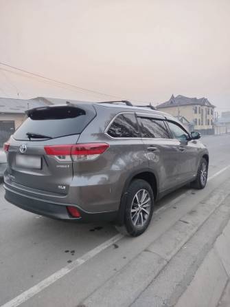 Toyota Highlander III (U50) Рестайлинг 3.5hyb AT 4WD