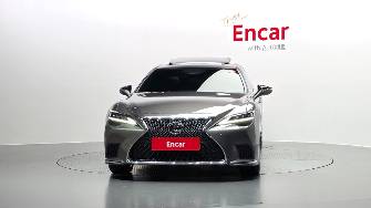 Lexus LS V Рестайлинг 500h 3.5hyb AT 4WD