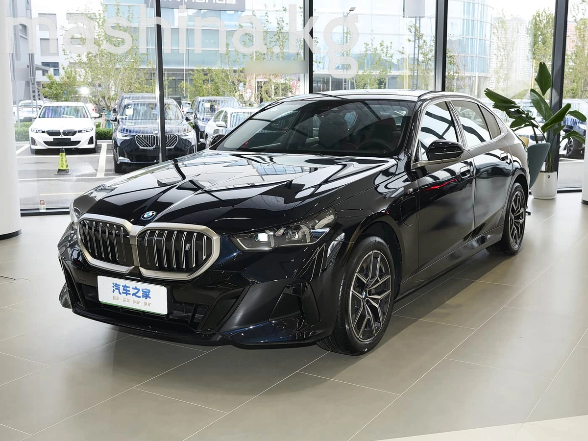 BMW i5 eDrive35L Electro AT