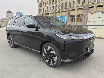 Dongfeng eπ 008 82.28 kWh 1.5hyb AT 4WD