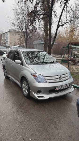 Toyota Ist I 1.3 AT