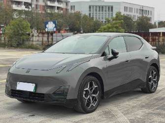 Lynk & Co Z20 Electro AT