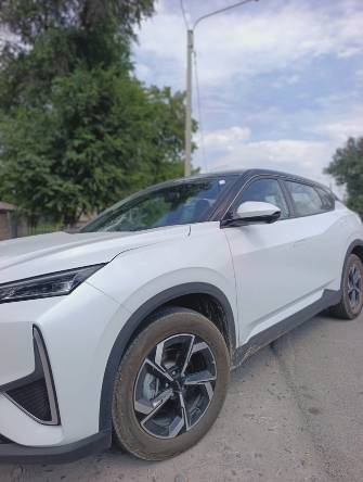 Dongfeng Aeolus L7 Electro AT