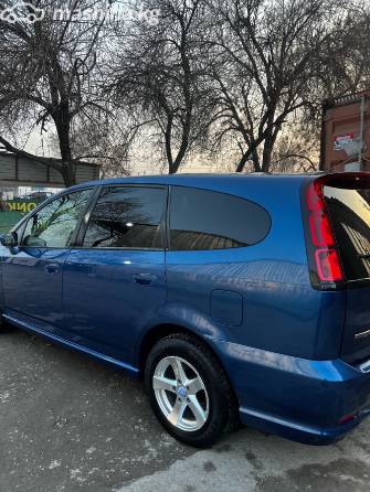 Honda Stream I Рестайлинг 1.7 AT