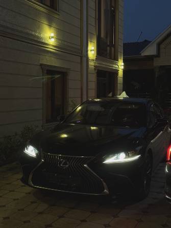 Lexus ES VII 300h 2.5hyb CVT