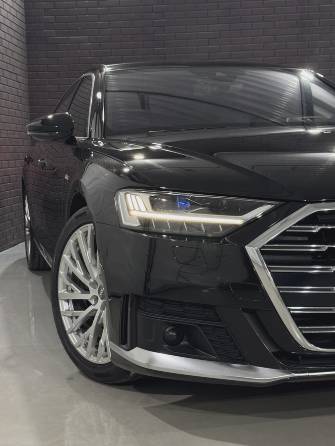 Audi A8 IV (D5) 55 TFSI 3.0 AT 4WD