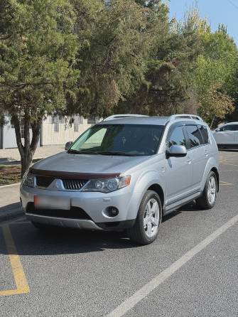 Mitsubishi Outlander II 3.0 AT 4WD
