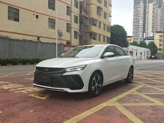 Geely Emgrand L 1.4 CVT