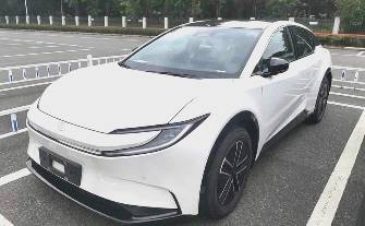 Toyota bZ5 Electro AT