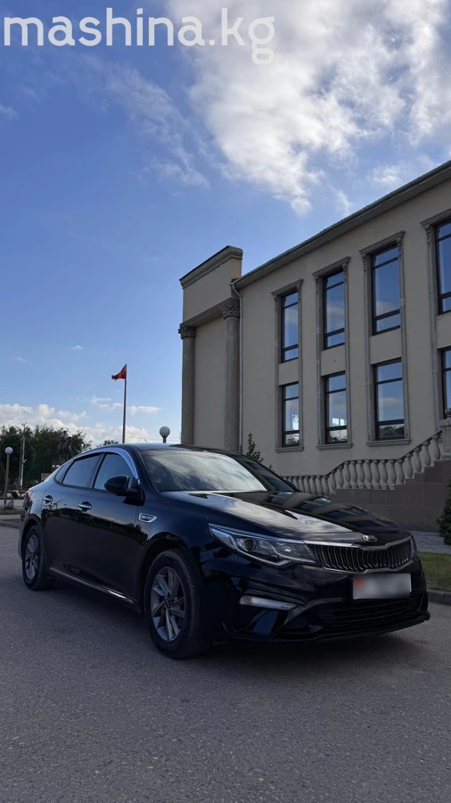 Открыть фото Kia K5 II 2.0 AT