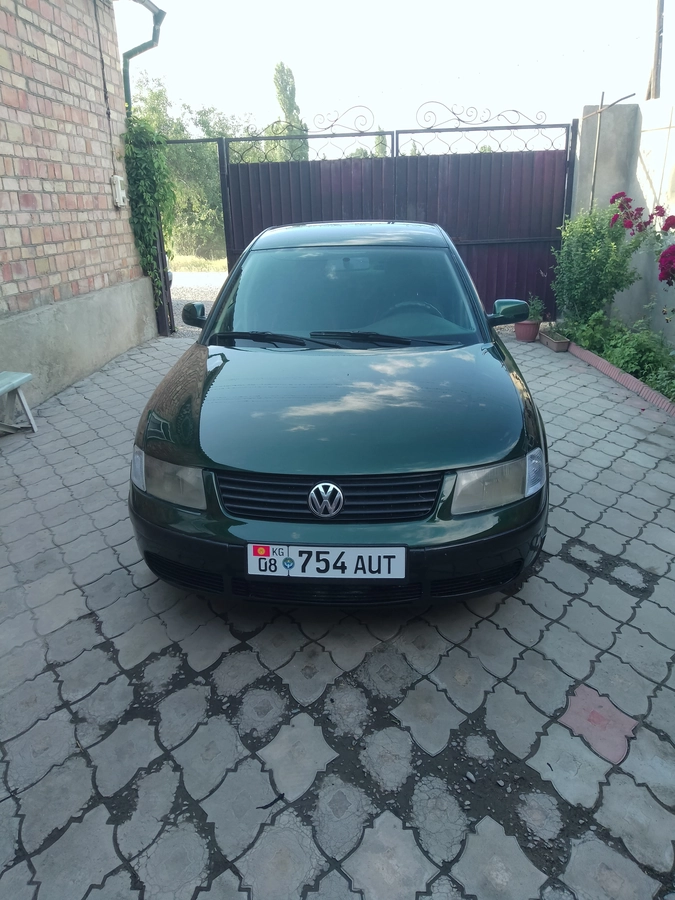 Открыть фото Volkswagen Passat B5 1.8 MT