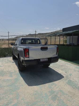 Toyota Hilux VIII Рестайлинг 2.8d MT 4WD