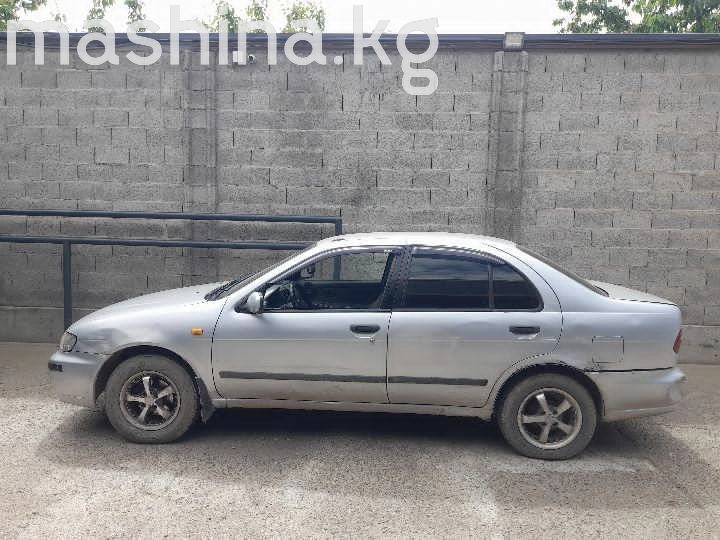 Nissan Almera I (N15) 1.6 MT