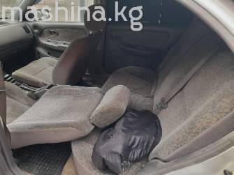 Nissan Almera I (N15) 1.6 MT