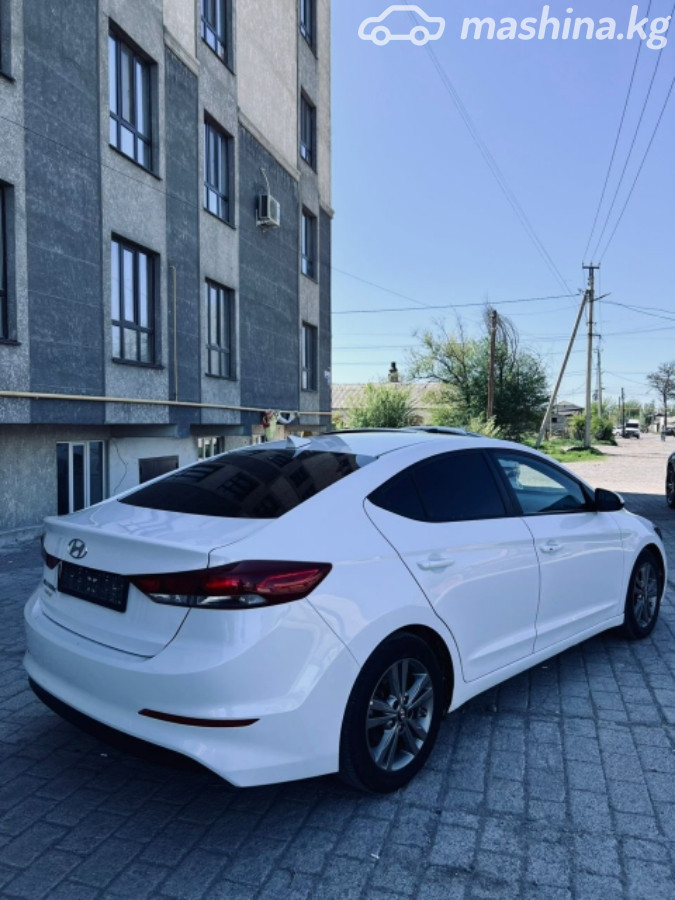 Hyundai Elantra VI (AD) 2.0 AT
