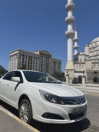 BYD E5 Electro AT