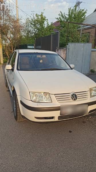 Volkswagen Bora 1.6 MT