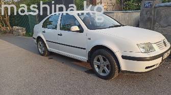 Volkswagen Bora 1.6 MT