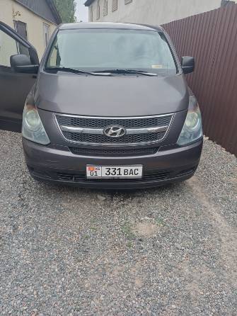 Hyundai Starex (H-1) Hyundai Starex (H-1) II 2.5d MT