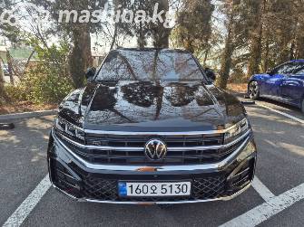 Volkswagen Touareg III Рестайлинг 3.0d AT 4WD