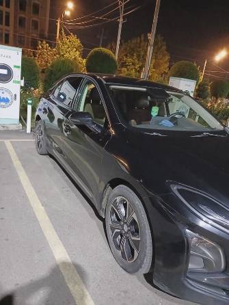 Hongqi E-QM5 56 kWh Electro AT