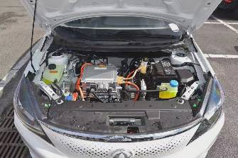 Dongfeng Aeolus E70 48.4 kWh Electro AT