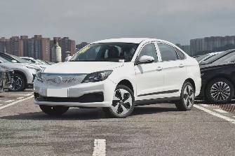 Dongfeng Aeolus E70 48.4 kWh Electro AT