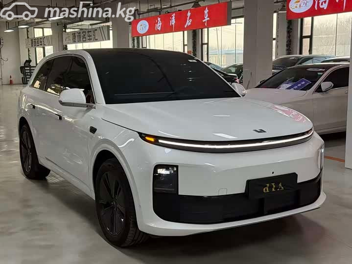 LiXiang L6 1.5hyb AT 4WD