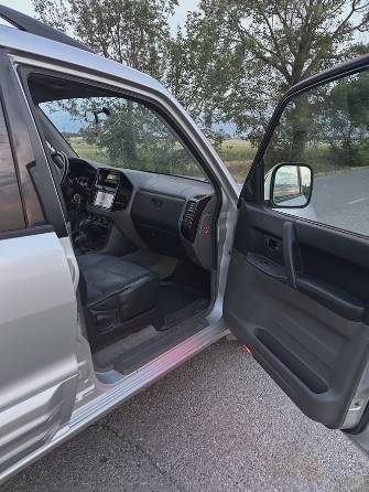 Mitsubishi Pajero III 3.2d AT 4WD
