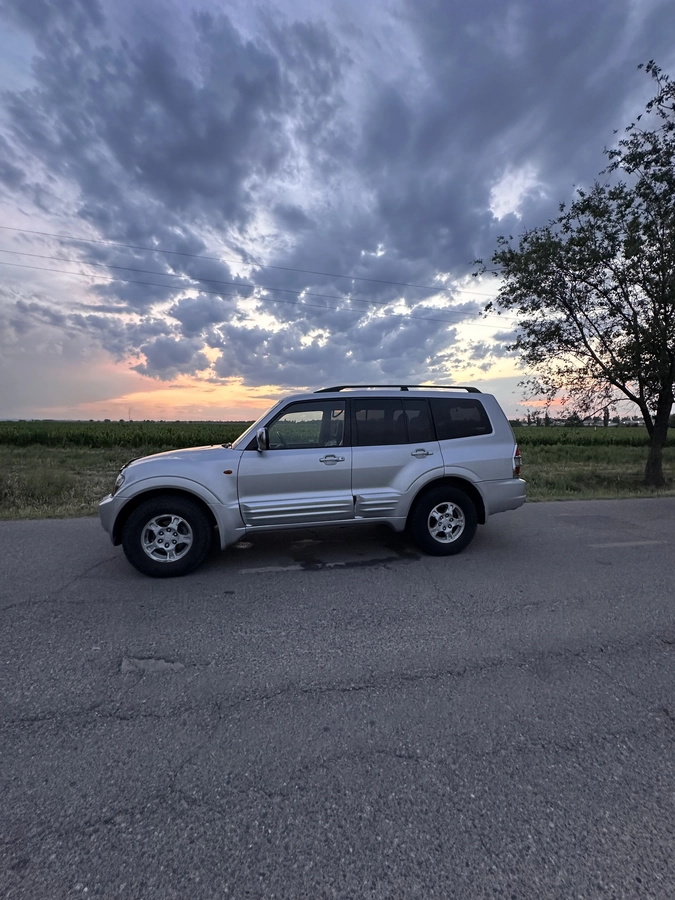 Mitsubishi Pajero III 3.2d AT 4WD