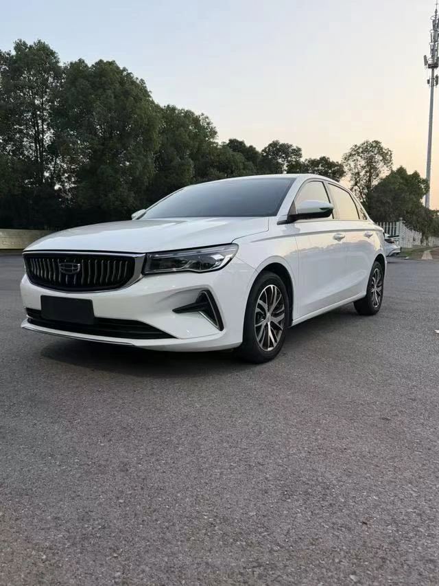 Geely Emgrand II 1.5 CVT