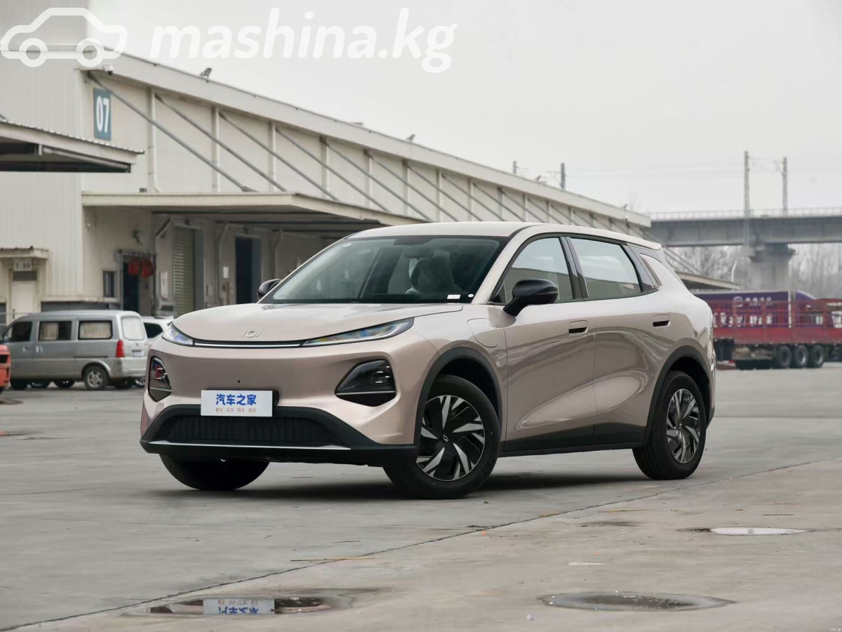 Открыть фото Changan Qiyuan Q05 1.5hyb CVT