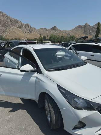 Hyundai Accent V Рестайлинг 1.6 AT