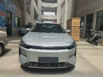 Geely Galaxy L6 1.5hyb AT