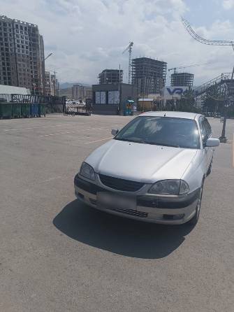 Toyota Avensis I 2.0 AT