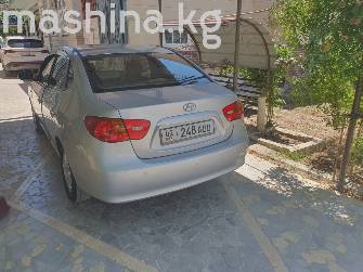 Hyundai Avante IV 1.6 AT