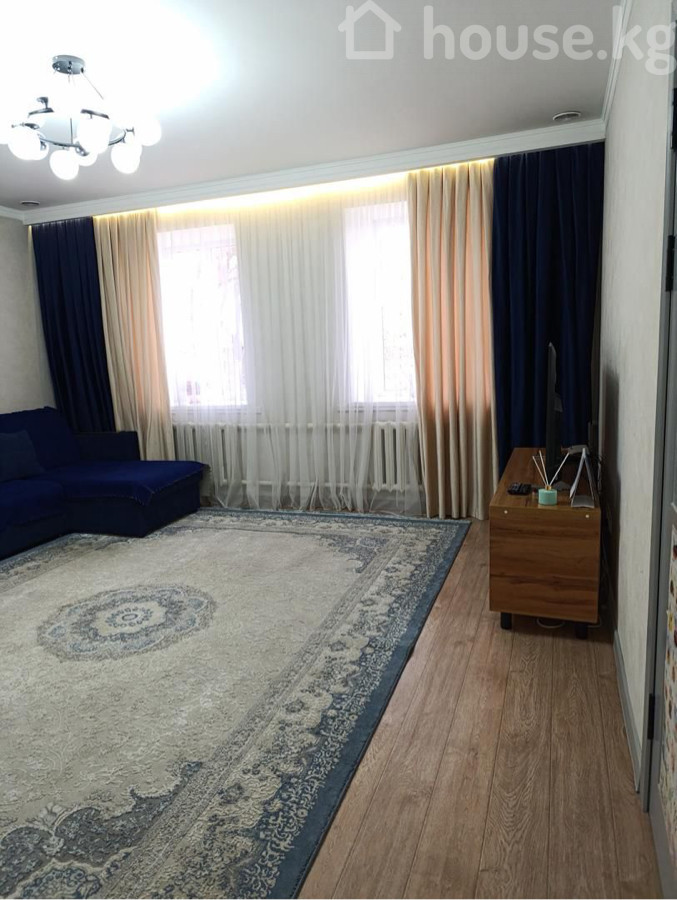 Дом, 4-комн., 450 м2