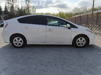 Toyota Prius III (XW30) 1.8hyb AT