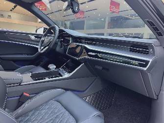 Audi A6 V (C8) Рестайлинг 40 TFSI Long 2.0 AMT