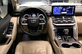Toyota Land Cruiser 300 Series 4.0 AT 4WD