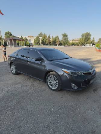 Toyota Avalon IV 2.5hyb CVT