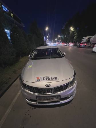 Kia K5 II 2.0 AT