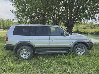 Mitsubishi Pajero Sport I 2.5d MT 4WD