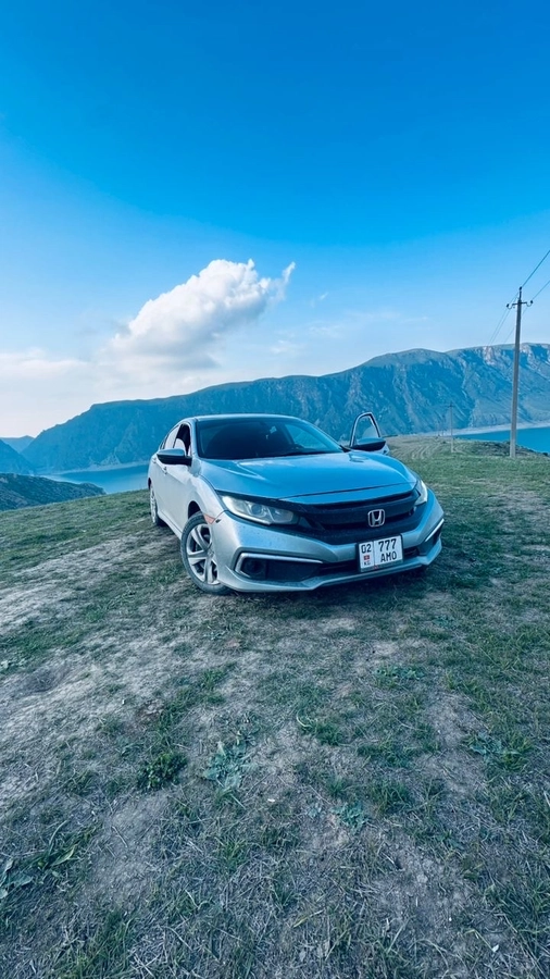 Honda Civic X 2.0 CVT
