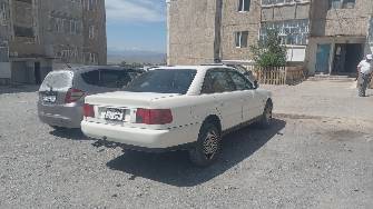 Audi A6 I (C4) 2.6 MT